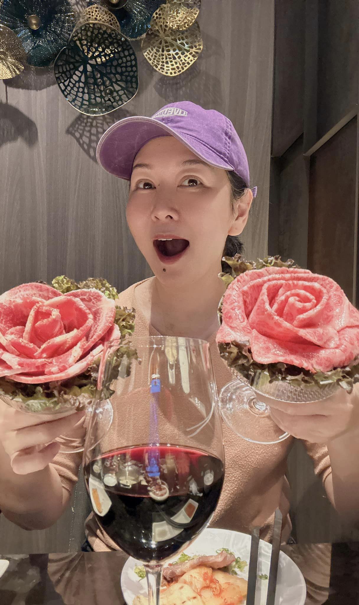 結婚10多年還像熱戀,老公一句話讓她紅了眼,甜蜜婚姻背後其實全靠這件事
